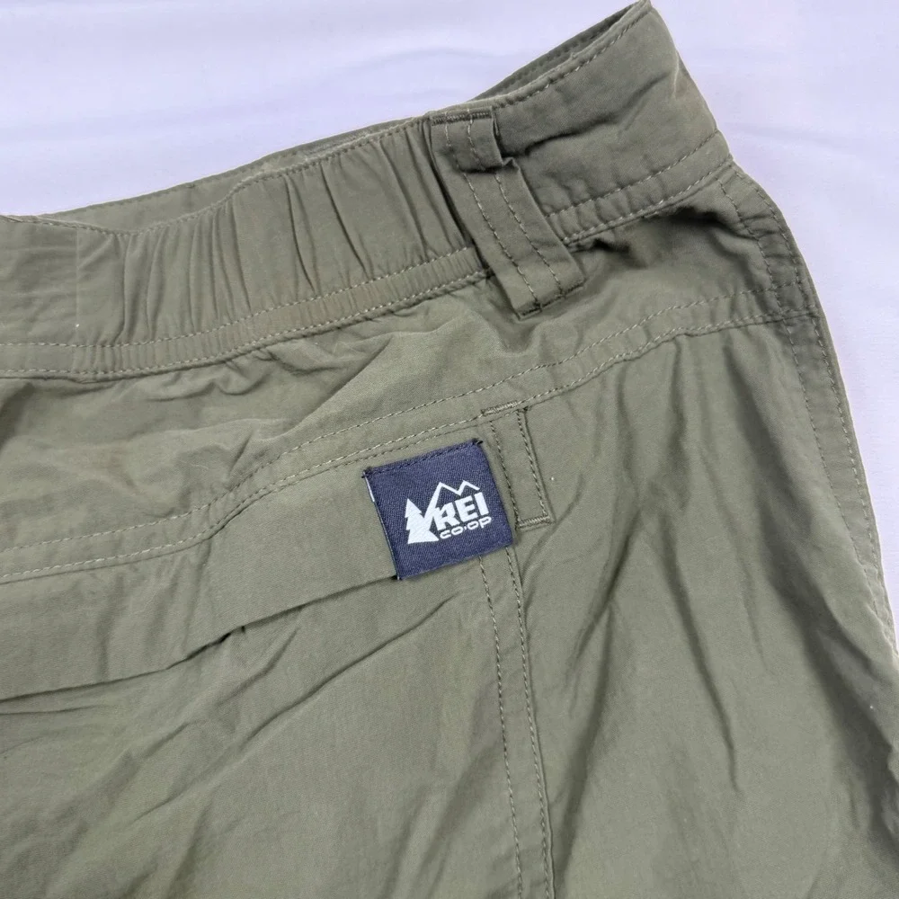 REI Co-op Mens 38 Relaxed Cargo Shorts Olive Green Hiking Outdoor Utility